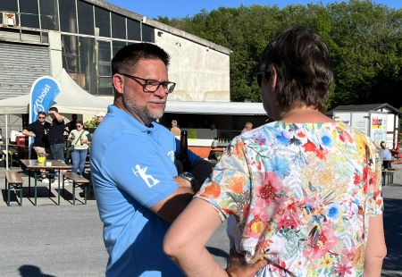 Nachbarschaft im Dialog: Grillfest am Steinbruch Busche